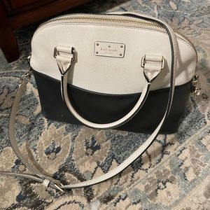 Kate Spade Wellesley Grove Carli Crossbody purse
